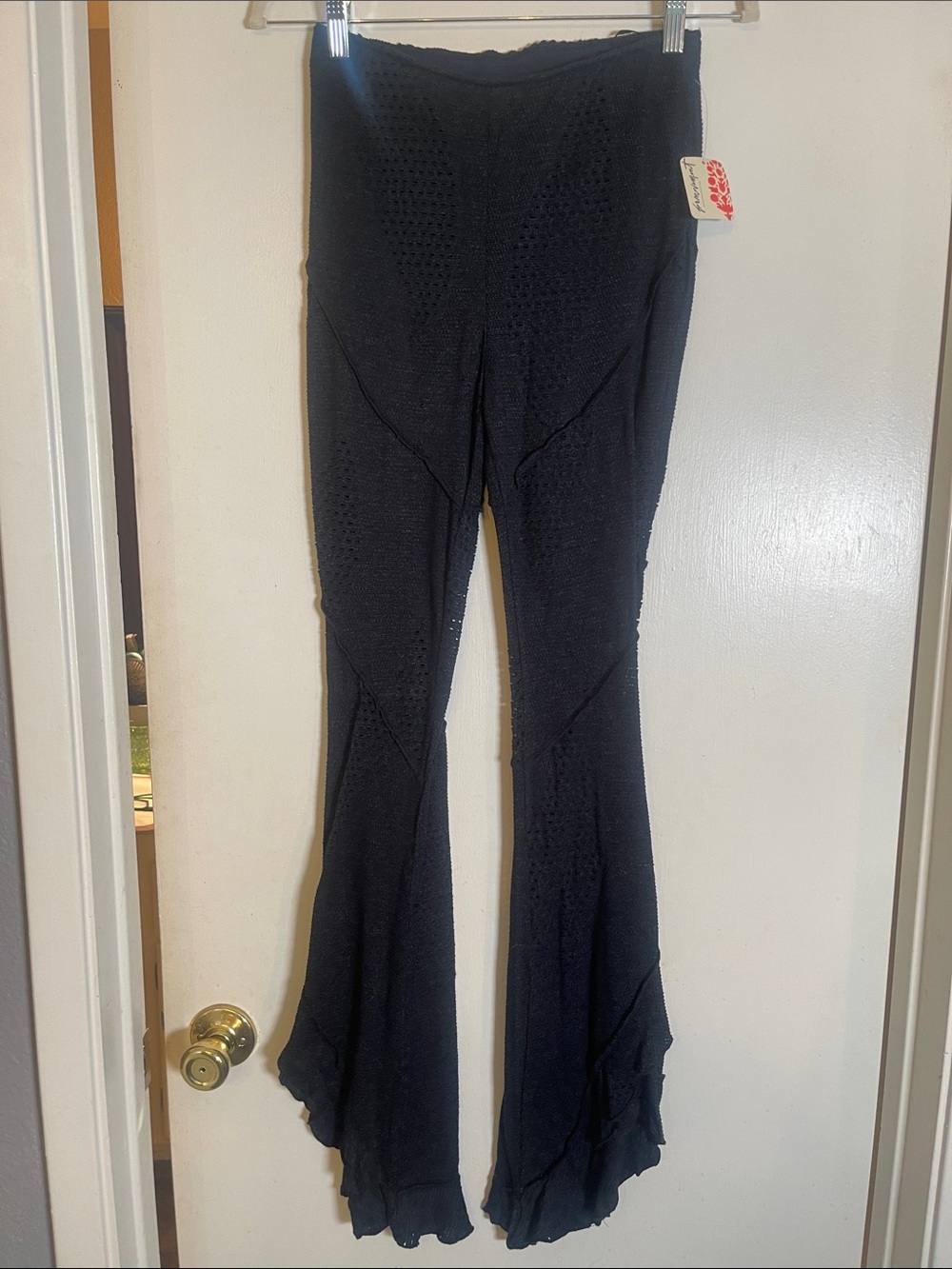 NWOT Free People Movement Now You See Me Flares Leggings
Pants in dark gray XS